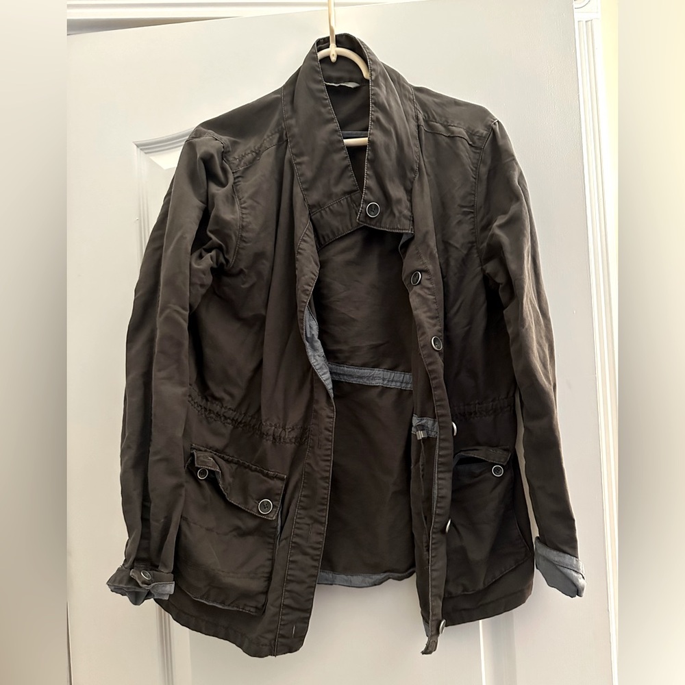 Charcoal grey Toad and Co lightweight summer/spring jacket. Excellent condition